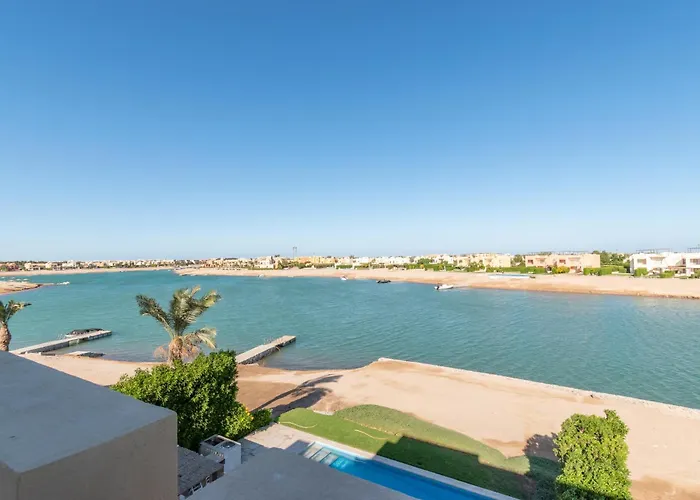 Villa 4 Bdr With Private Heated Pool In Sabina Hurgada