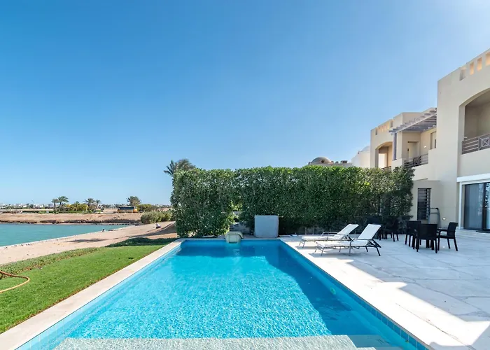 Villa 4 Bdr With Private Heated Pool In Sabina Hurgada