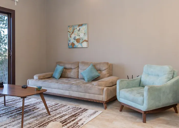 4 Bdr With Private Heated Pool In Sabina