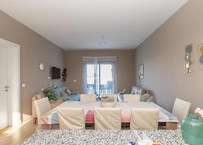 4 Bdr With Private Heated Pool In Sabina Villa